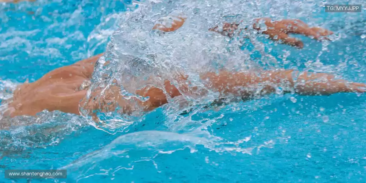 专业装备,轻松掌控赛场!🎾 品质与潮流,为你的热爱加冕!